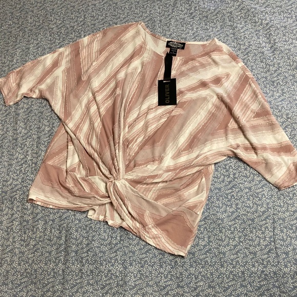 OLIVIA Ruched Criss-Cross Angel Wing Drape Top Large - Picture 1 of 11